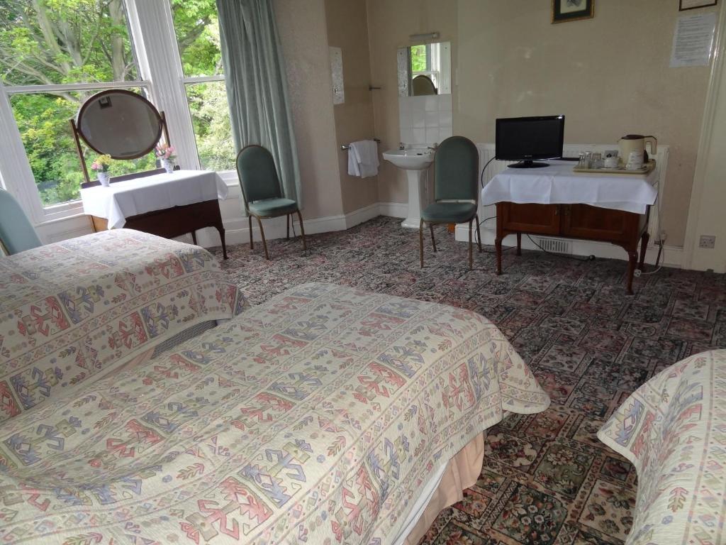 Oak Hotel 3*
